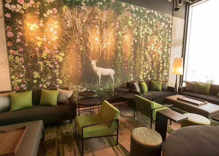 Hampton Mccormick Place Hotel 3*